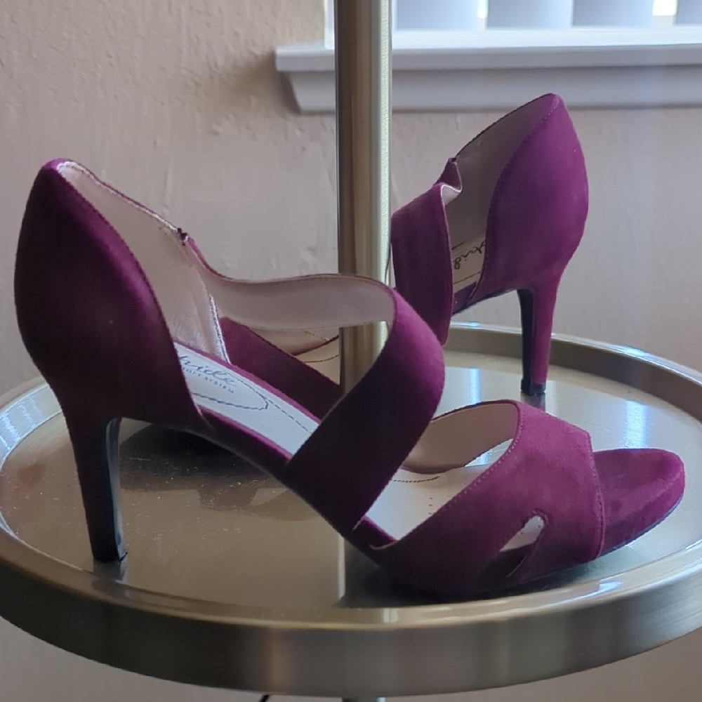 Life Stride Women's Plum Heels